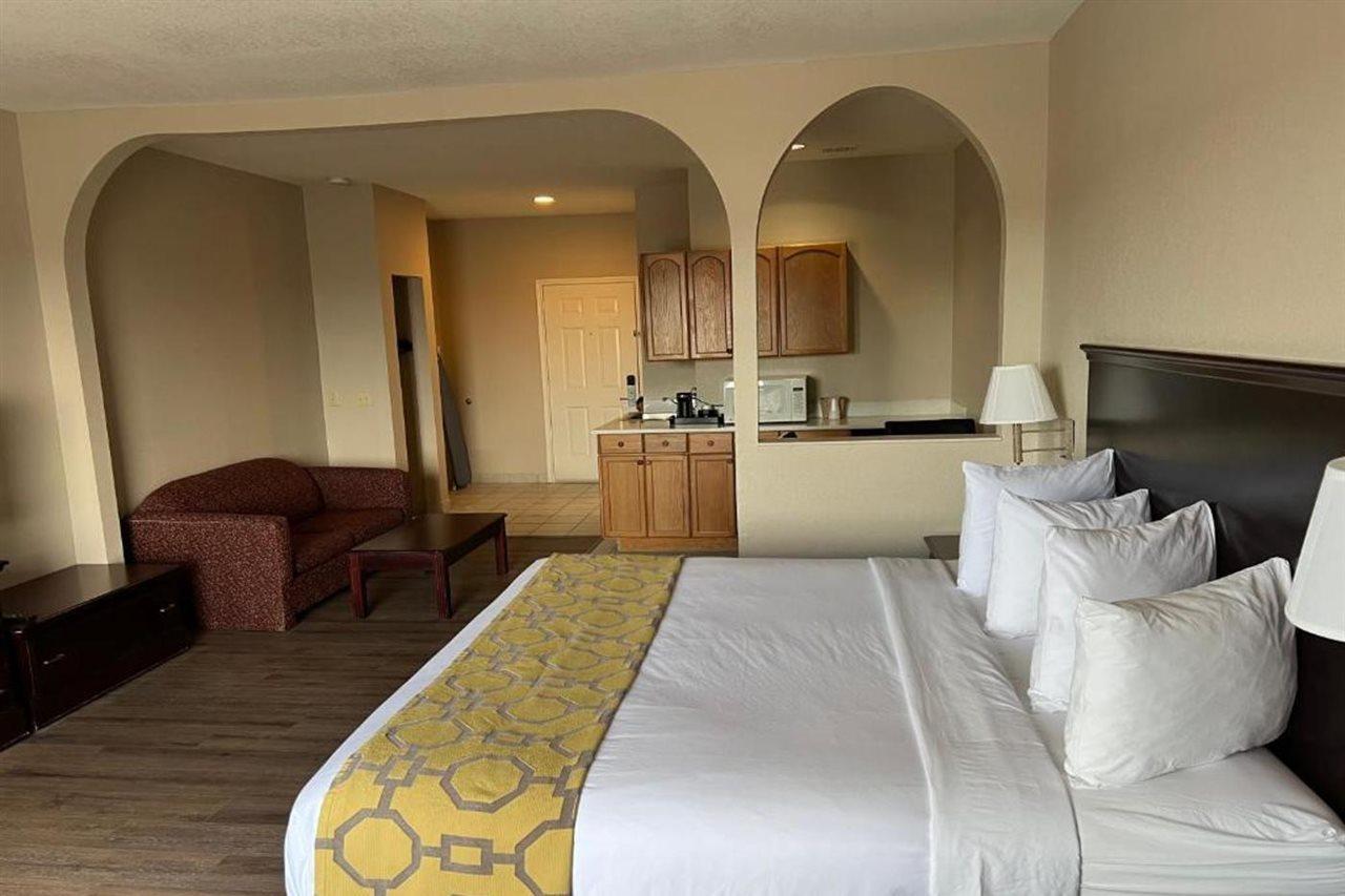 Baymont By Wyndham Houston Brookhollow Eksteriør billede